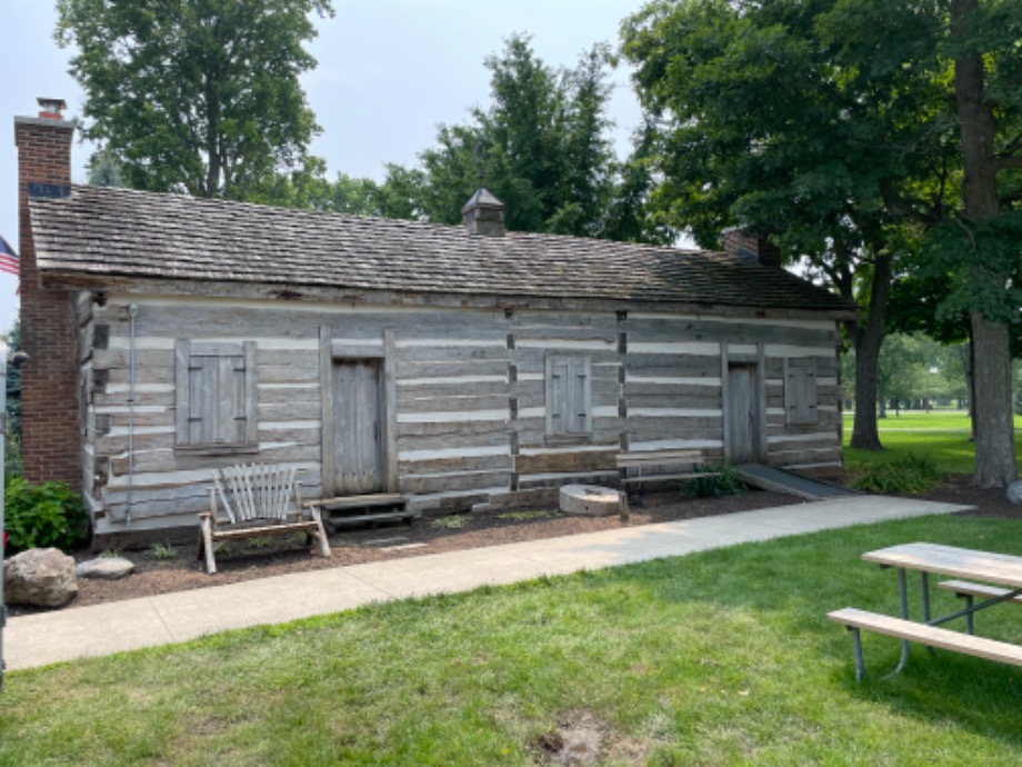 Chink Repair on Vintage Log Building Services 